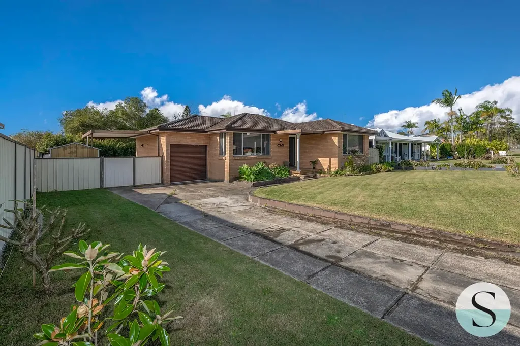 16 Braemar Road, Caves Beach, NSW 2281