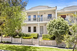 22 Westwood Drive, Mill Park