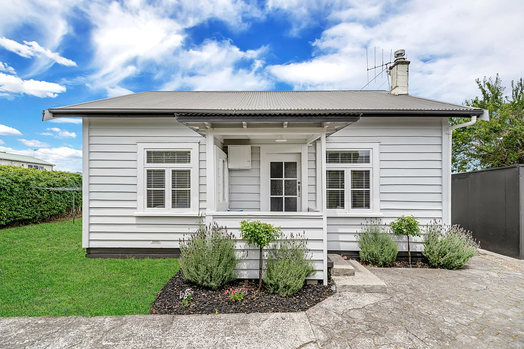 14 Henderson Avenue, Tuakau, Waikato