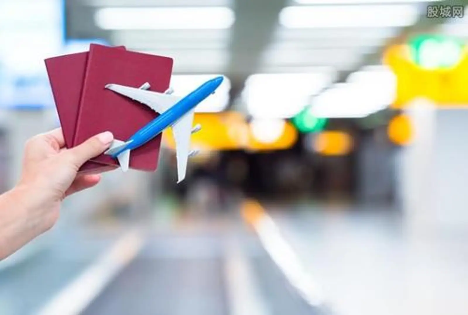 泰国:暂停向中国等18个国家的旅客发放落地签证