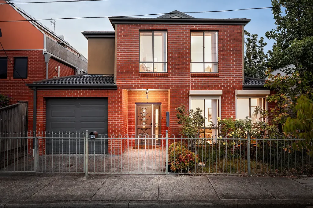 21 Rennie Street, Seddon, VIC 3011