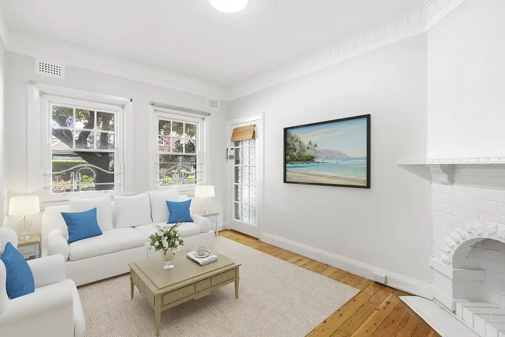 Beach Front, Ground Floor One Bedroom Apartment!