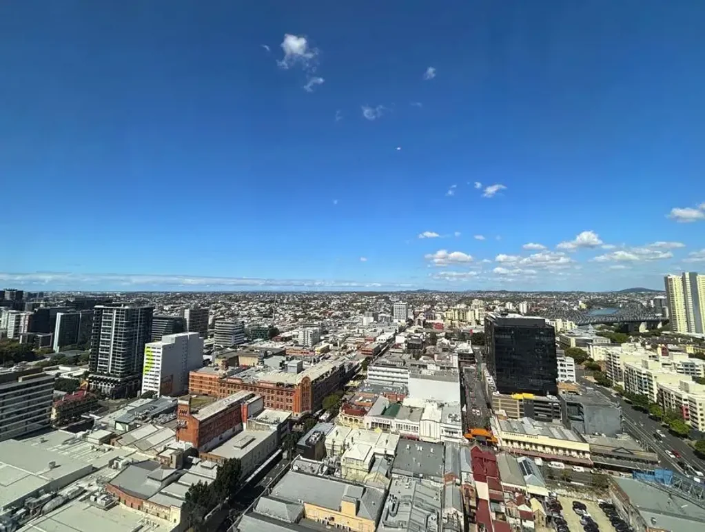 Highrise Living with Panoramic Views!