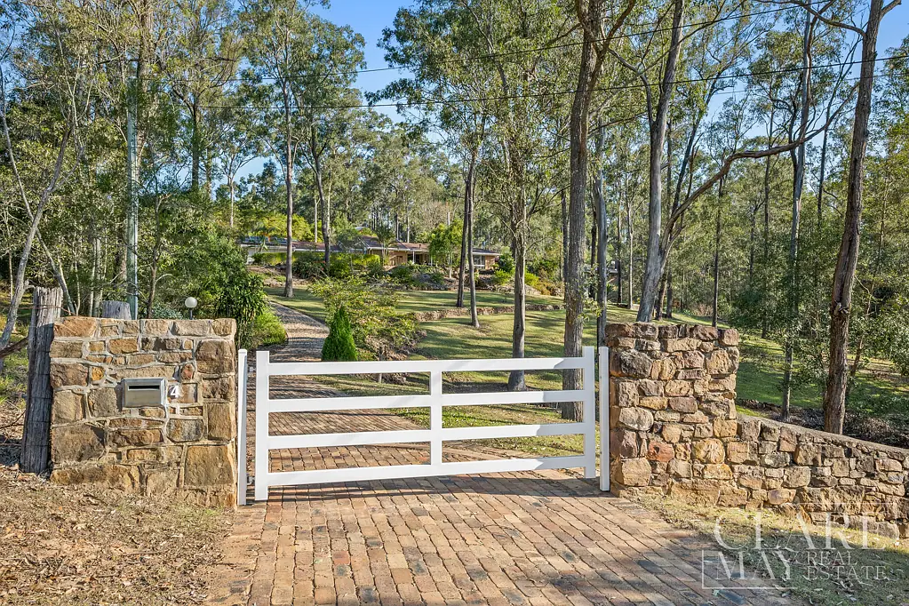 4 Parkwood Avenue, Camira, QLD 4300