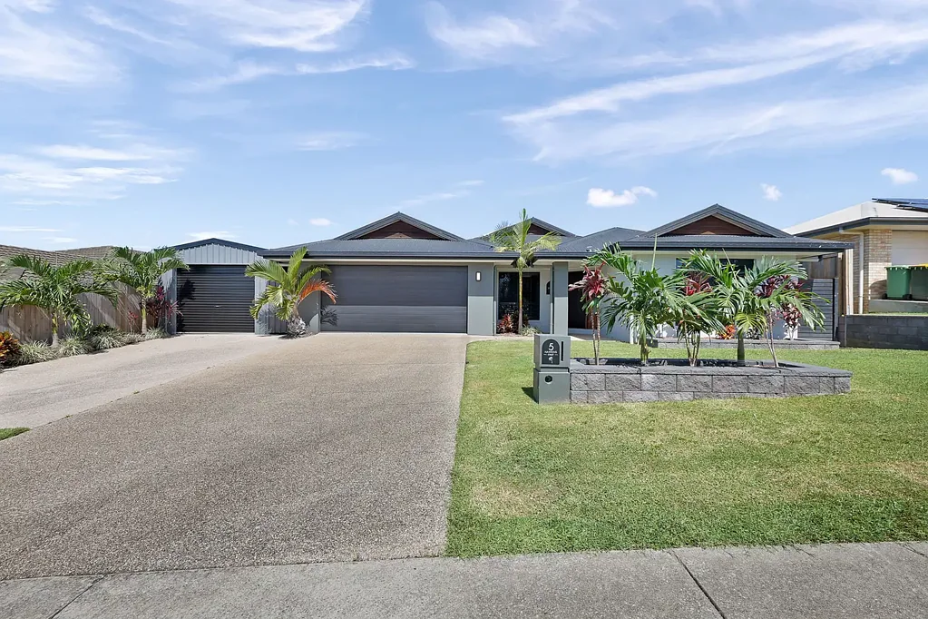 5 Hawkins Street, Bucasia, QLD 4750