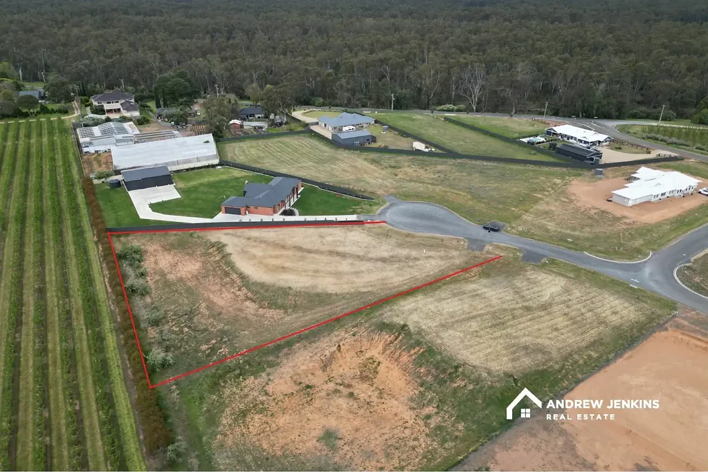 Cobram Prestigious Elevated Homesite with Stunning Views