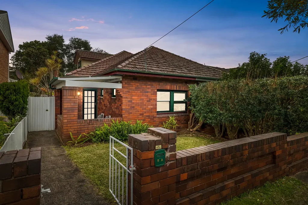 Croydon 3ห้องนอน Stylish Family Oasis with Dual Street Frontage