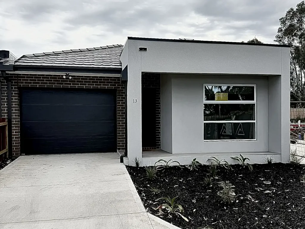 Mernda 4બેડરૂમ THE FINAL BRAND-NEW RESIDENCE - READY TO MOVE IN
