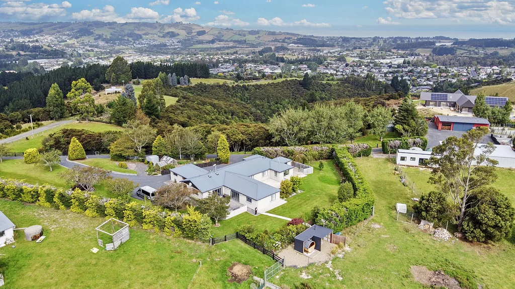 Chain Hills Location, Lifestyle and Lots More!