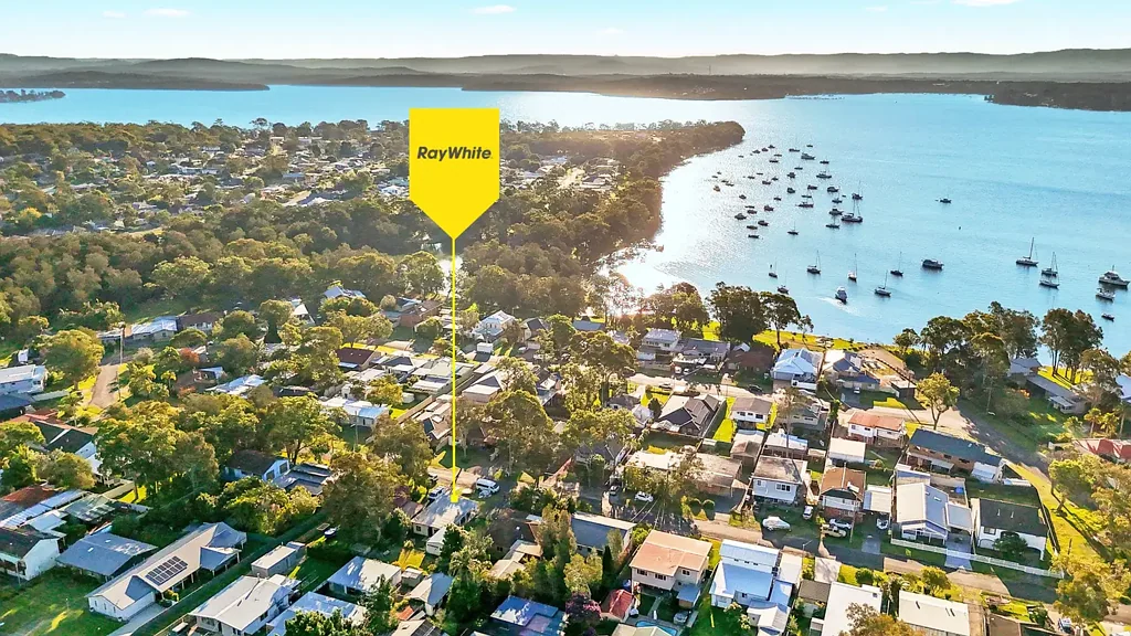 19 Murrumbong Road, Summerland Point, NSW 2259