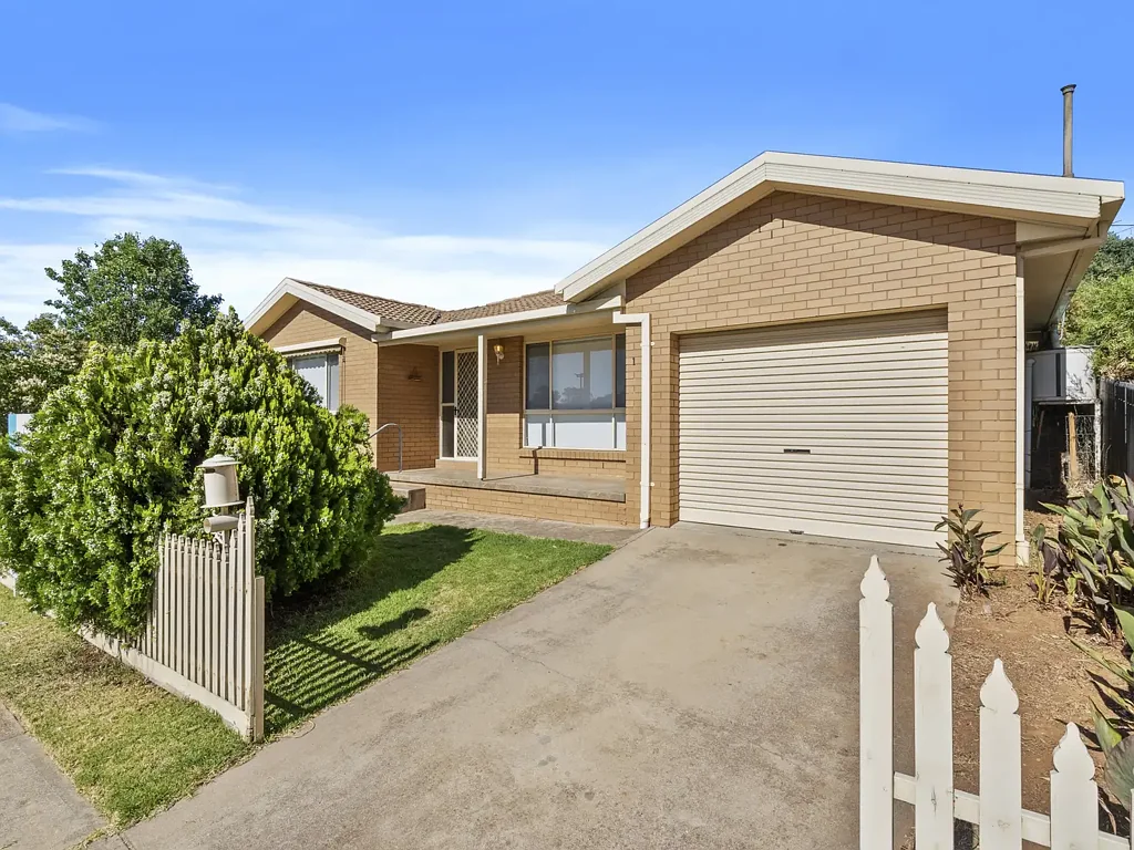 13 Queen Street, Corowa, NSW 2646