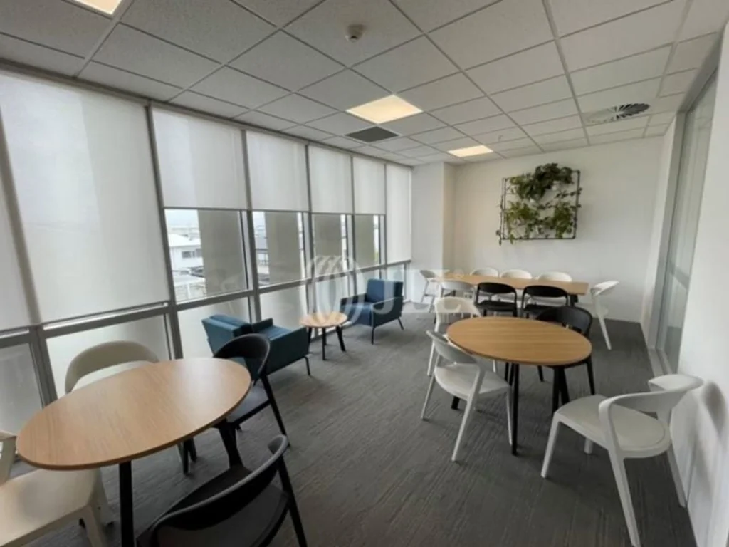 Flat Bush A-Grade Medical Centre: Customizable Space