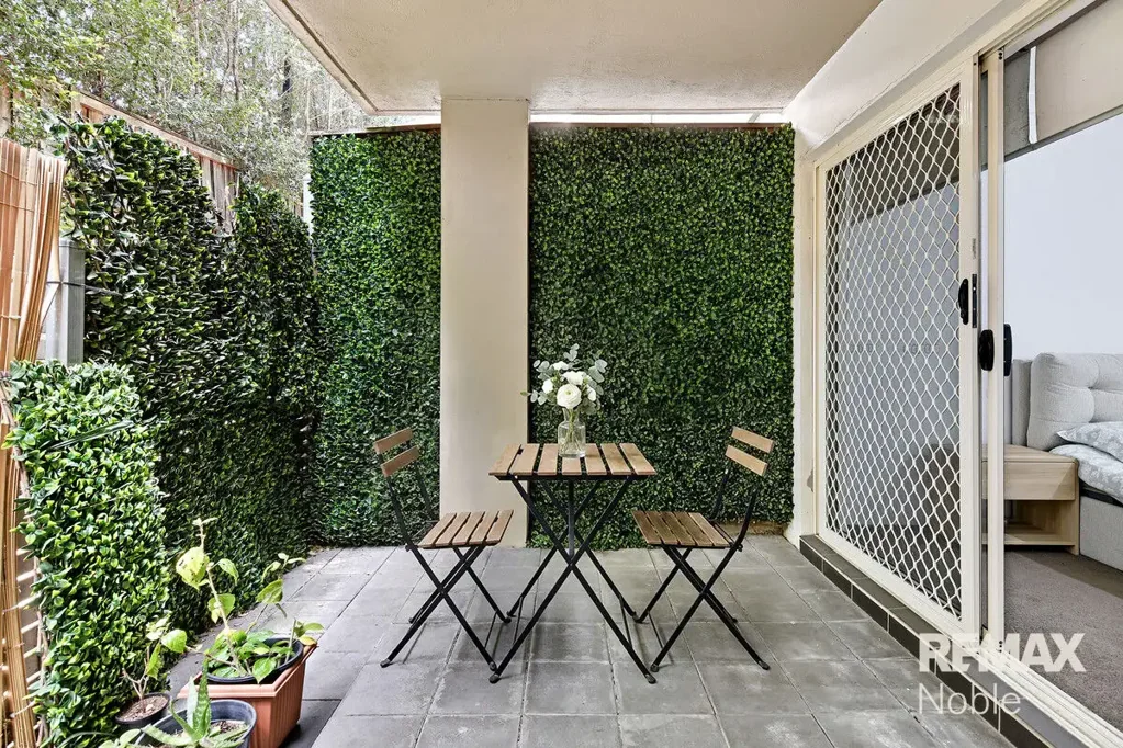 Pemulwuy 2कमरा Private Ground Floor Apartment with Two Courtyards
