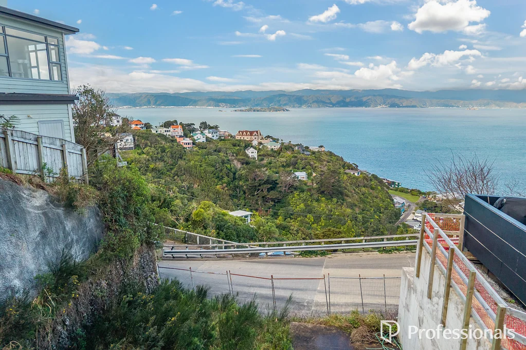 Khandallah Section With Massive Views, Mortgagee Sale