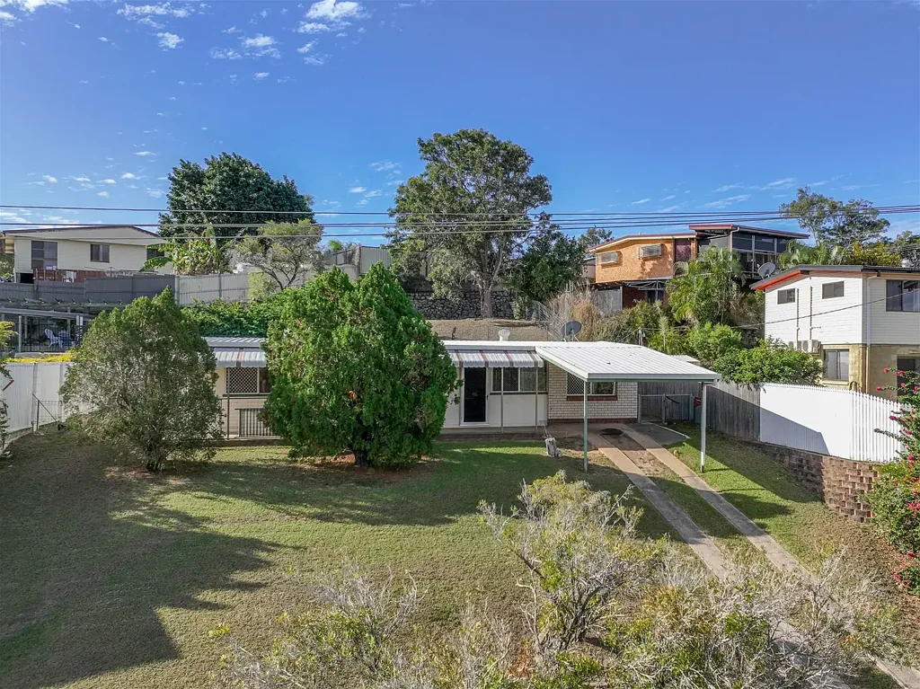 West Gladstone 3chambre Comfortable Family Living with Endless Potential