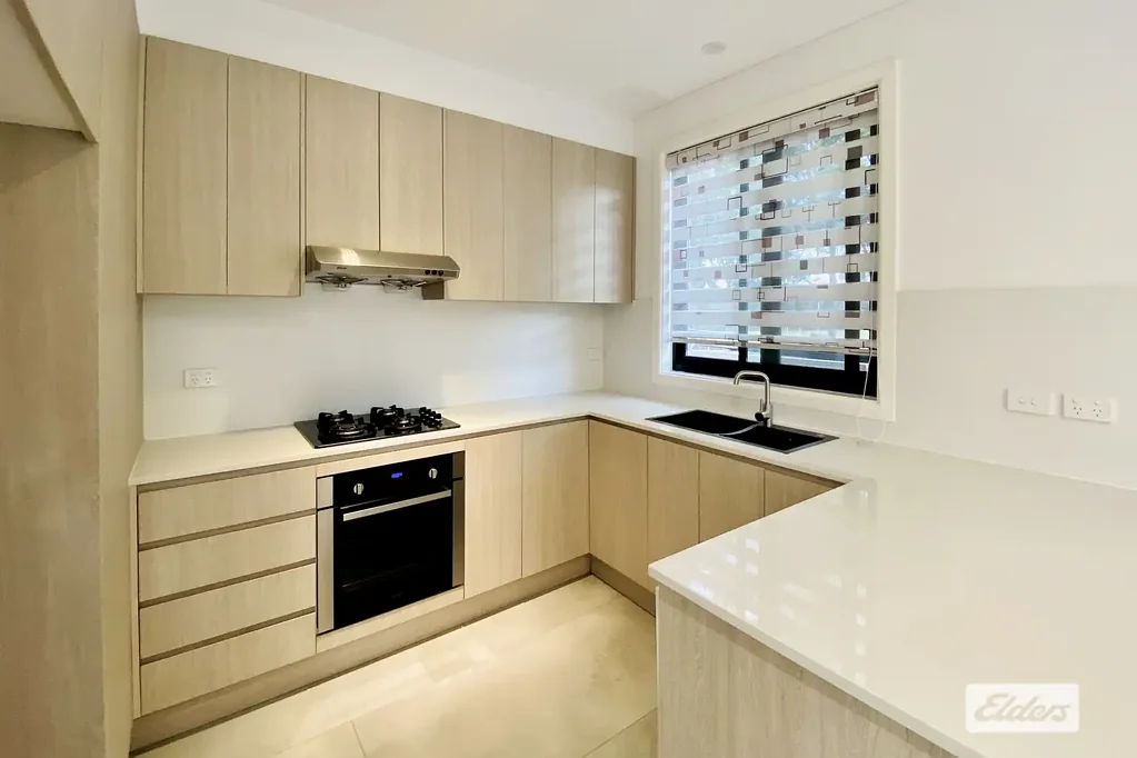 HOLDING DEPOSIT RECEIVED!