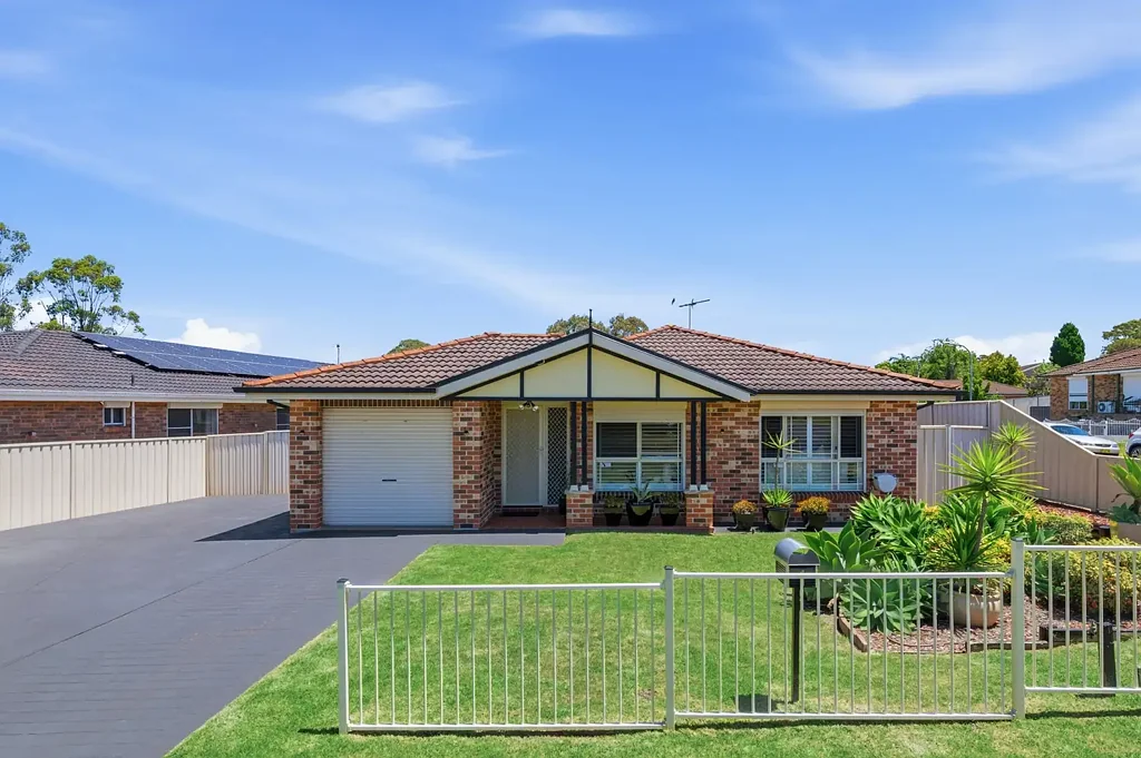 1 Bennett Street, Minto, NSW 2566