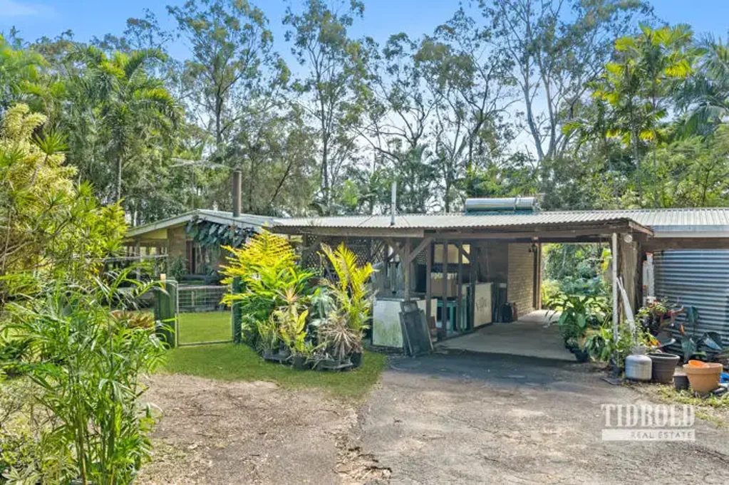Sheldon 4બેડરૂમ 9 ACRES OF NATURAL BEAUTY!