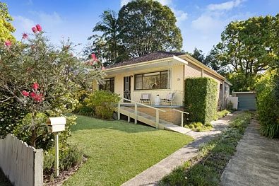 24 REDGRAVE RD, NORMANHURST NSW 2076, 3 침실, 2 욕실, House
