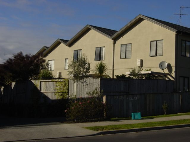 11/3 Orwell Road, Greenhithe, Auckland - North Shore, 4 Schlafzimmer, 1 Badezimmer