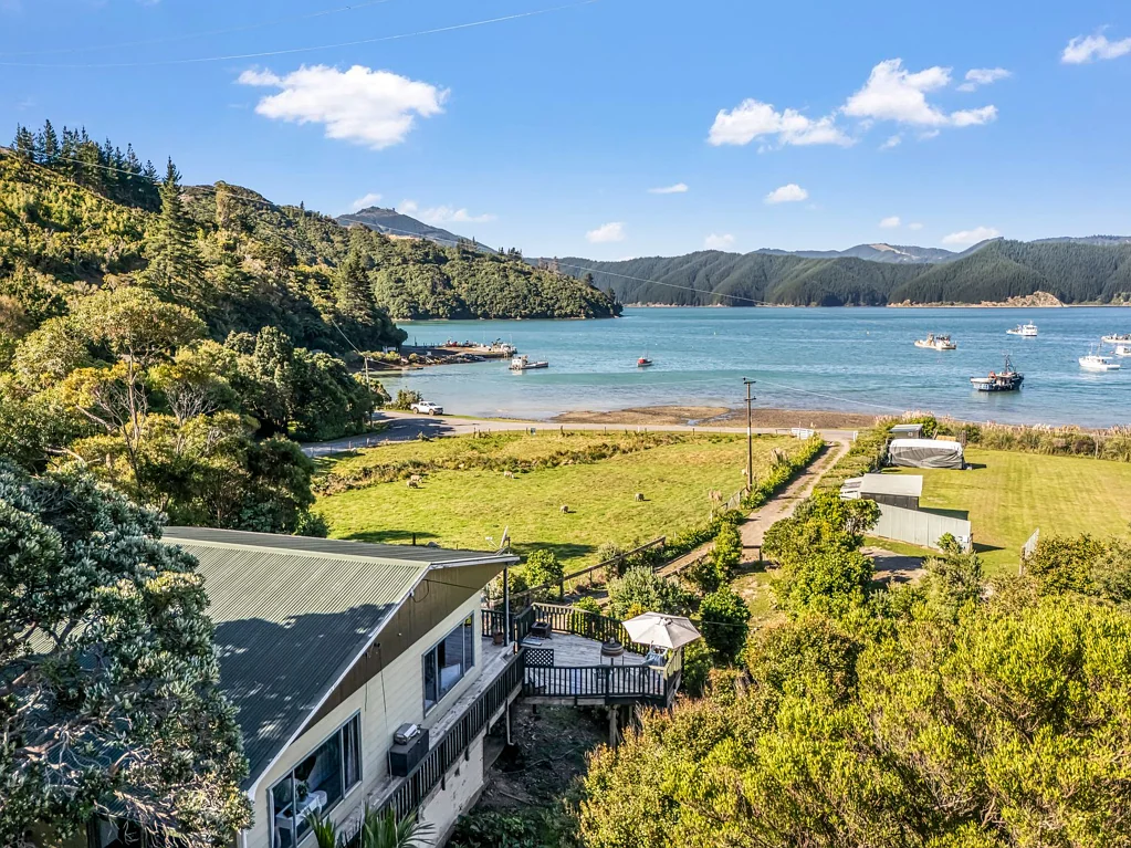 Port Underwood 5房  Space, Sea Views & Endless Possibilities