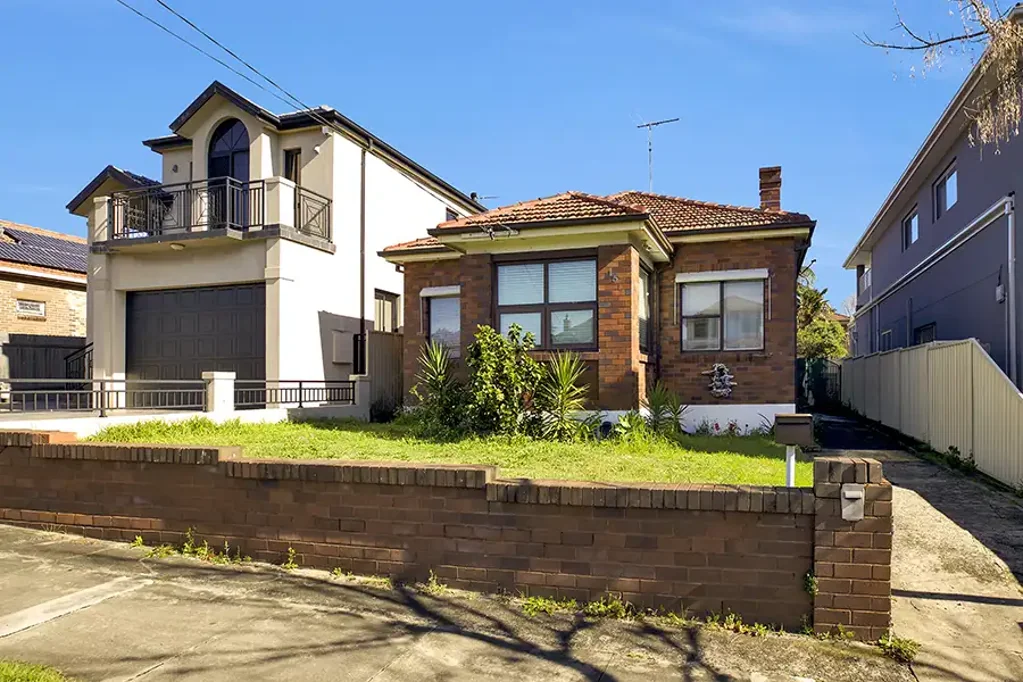 Comfortable & Spacious Family Home!