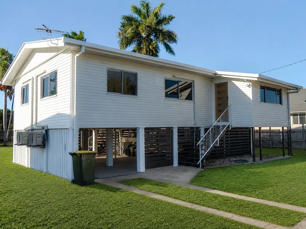 Garbutt 3 Bedroom QUEENSLANDER LIVING ON A 911M2 BLOCK, MINUTES FROM TOWNSVILLE CBD