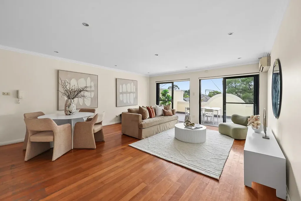 Ashfield 2chambre North-Facing Apartment With Oversized Terrace