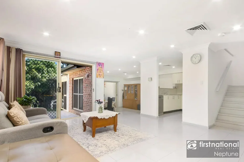 Girraween 2غرفة نوم East-Facing Home with No Strata Fees – Prime Location!
