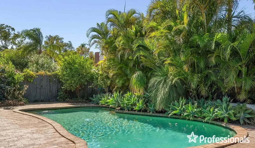 Character Home In Amazing Location!