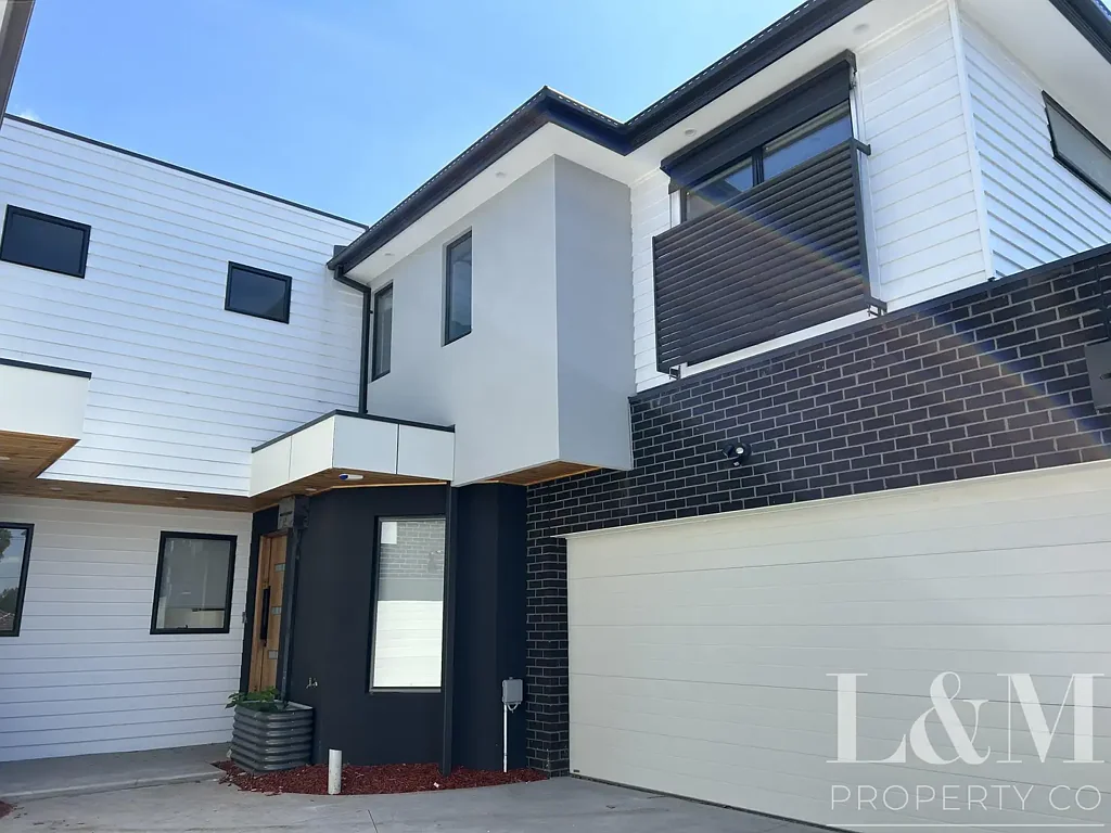 Modern 3-Bedroom Townhouse in Glenroy