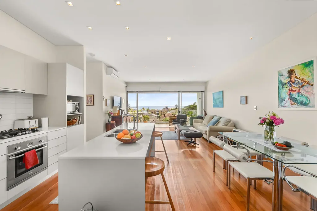 Fully Furnished 2 Bedroom + Study Apartment W/Ocean Views & Parking (6 months only)