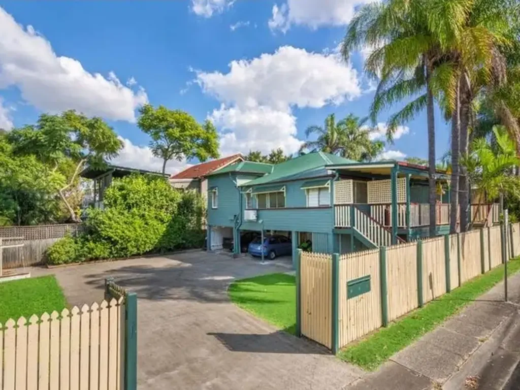 Tidy 1 bedroom unit in the heart of Fairfield!