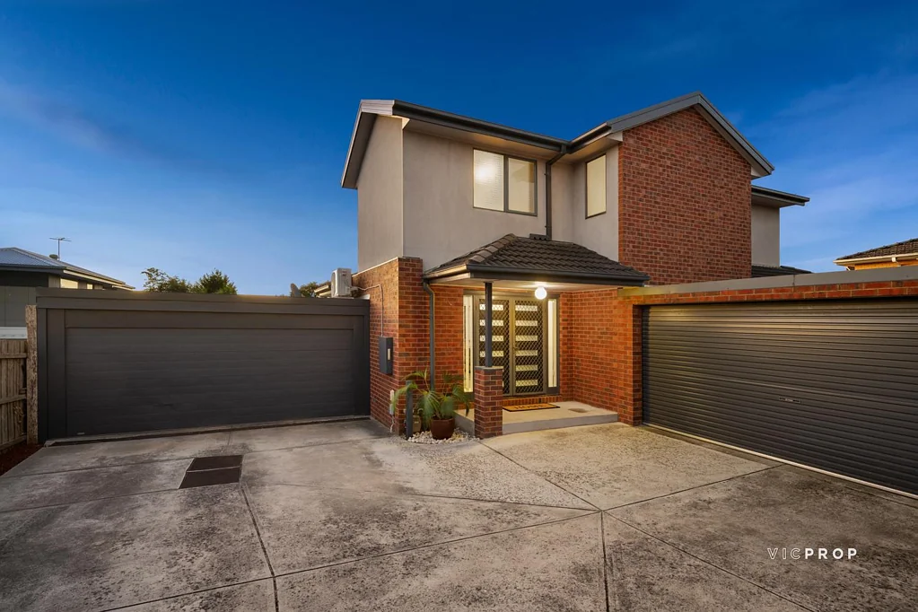 2/12 Mountain Gate Drive, Ferntree Gully, VIC 3156