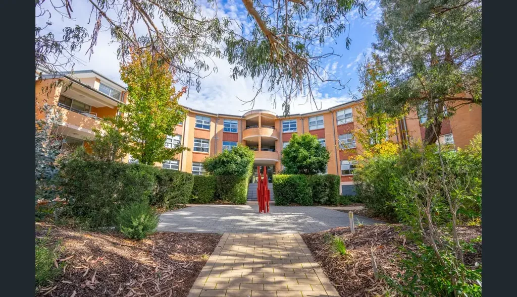 Modern life in the heart of the Belconnen