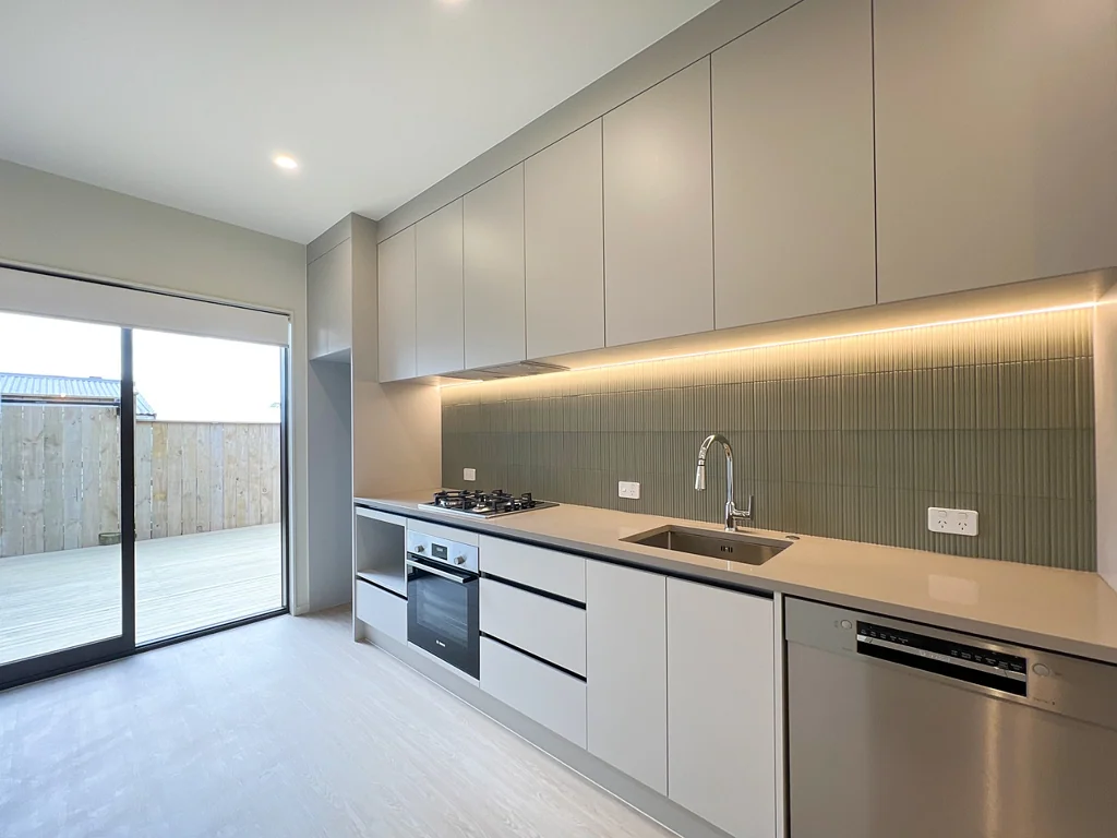 46B Tiroroa Avenue, Te Atatu South
