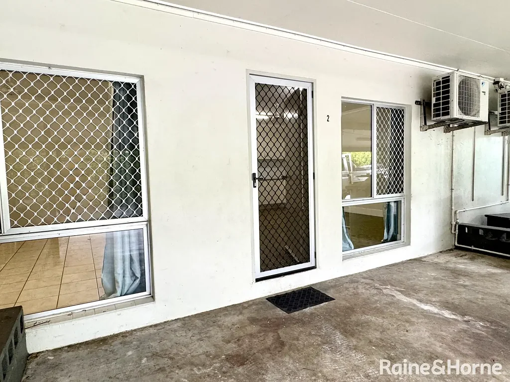 2-bedroom Unfurnished Unit in Mossman