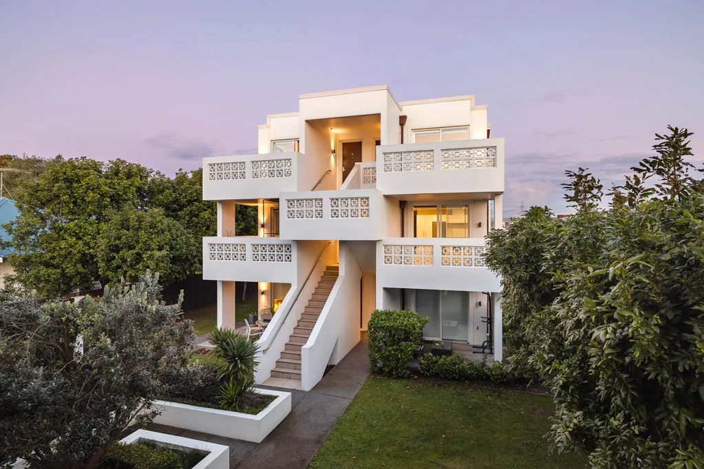 Ellerslie 2ਬੈੱਡਰੂਮ Secure, Stylish and Ready to Move In