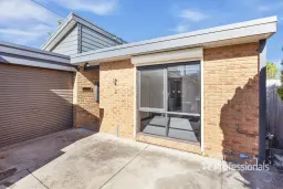 2/17 Cameron Drive, Hoppers Crossing