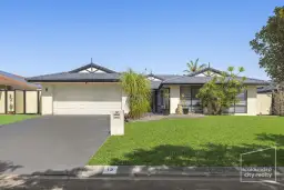 12 Investigator Place, Pelican Waters