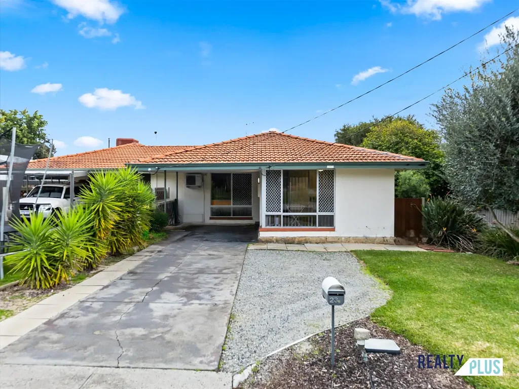 23B Ochiltree Way, Kardinya, WA 6163