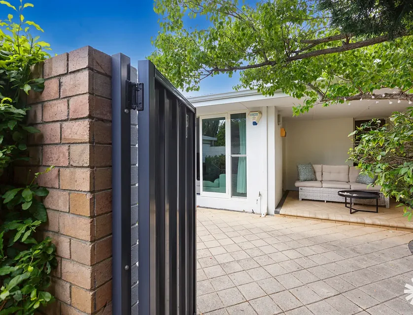 19B Park Street, Como, WA 6152, 2 Schlafzimmer, 1 Badezimmer, House