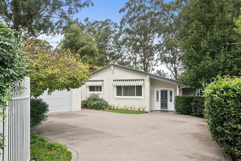 Berry 4 Bedroom Tranquil Retreat Backing onto Nature Reserve