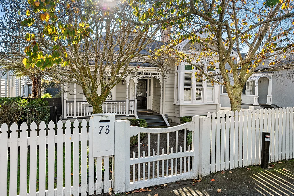 Mount Eden 4침실 Rare Opportunity on 878m2