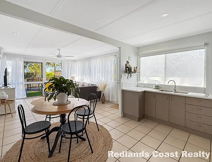 1 June Pde, Lamb Island, QLD 4184, 3 Kuwarto, 1 Banyo, House