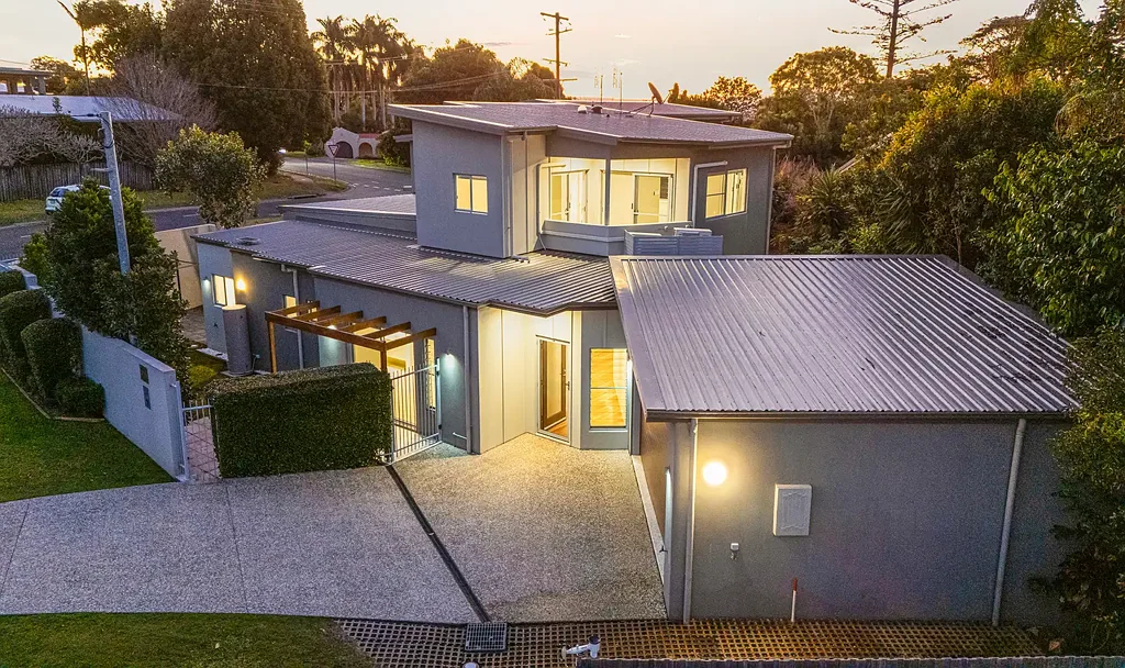 Buderim 3 Bedroom A Rare Duplex Offering on Top of Buderim - Prime Village Position
