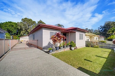 Forster 3Zimmer PERFECT LOCATION IN THE "MIDDLE" OF TOWN!