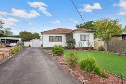 1 Kenarf Close, Kingswood