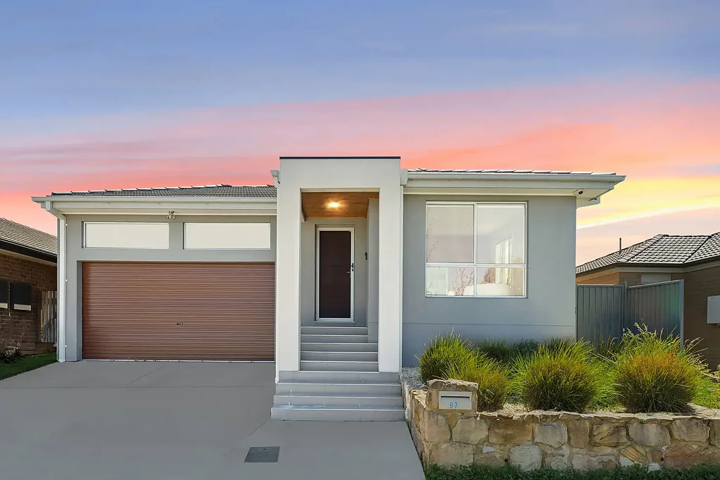 87 Ormiston Circuit, Harrison, ACT 2914