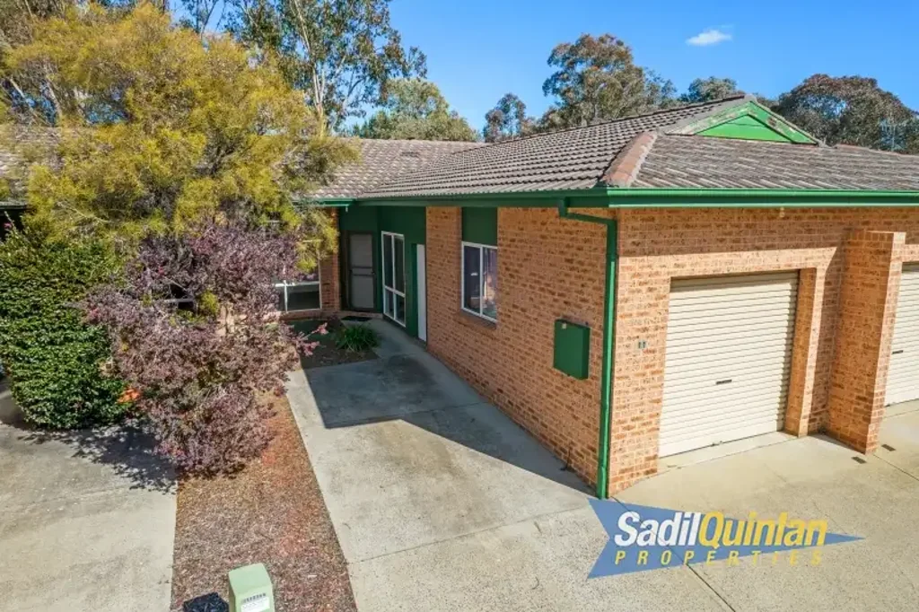Belconnen 2 Bedroom 2 Bedroom Townhouse - freshly painted and new carpet